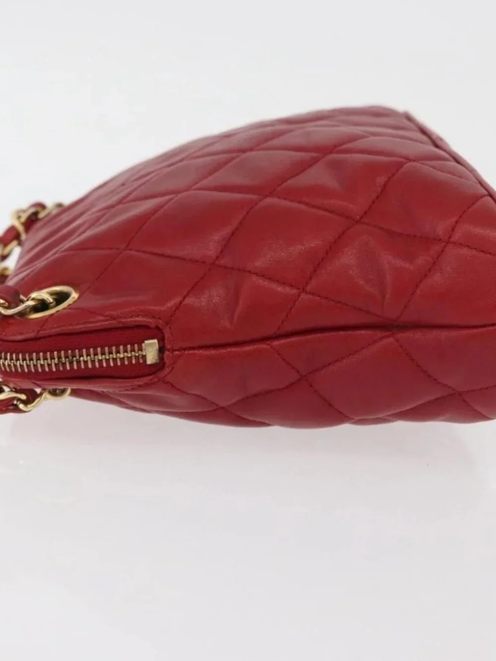 CHANEL Matelasse Chain Shoulder Bag Lamb Skin Red Gold CC Auth 176873
